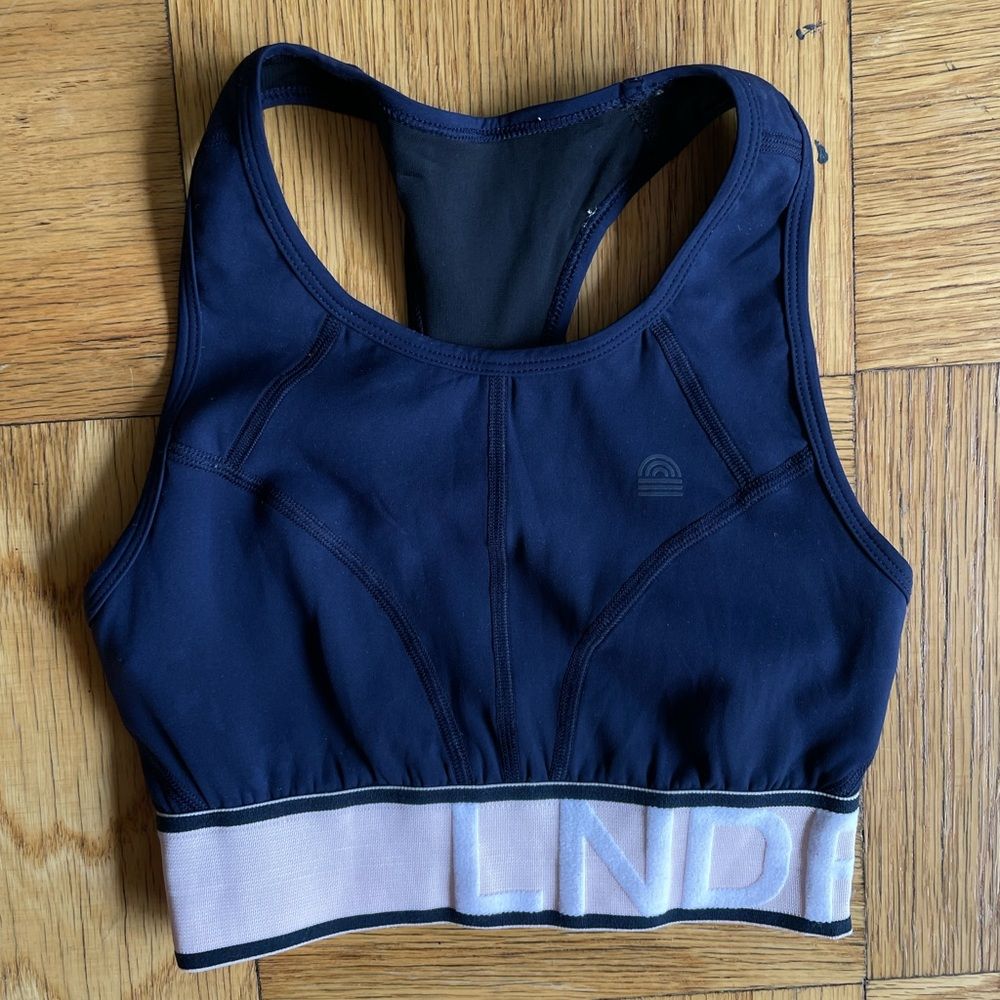 Lndr Nwot $111 Marvel Medium Support Sports Bra/Crop Top Navy/Pink, Size Xs — image 2 of 8